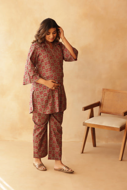 Gulabi Patta Maternity & Nursing Co-ord Set