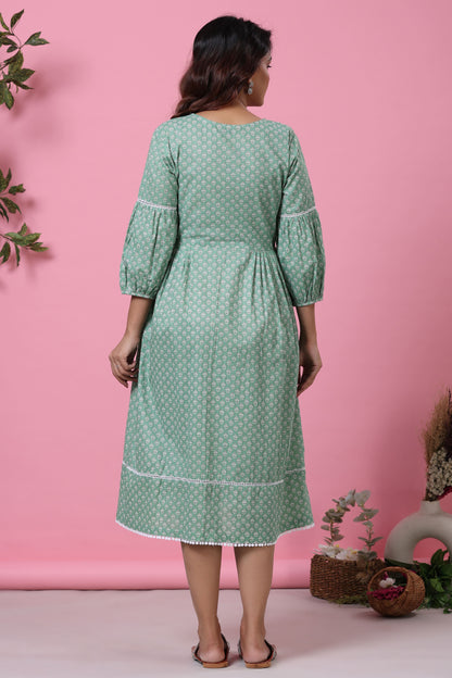 Minimalist Motif On Green Maternity & Nursing Dress