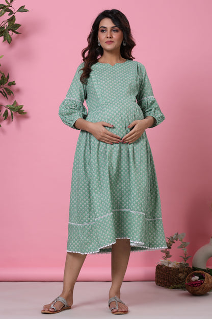 Minimalist Motif On Green Maternity & Nursing Dress