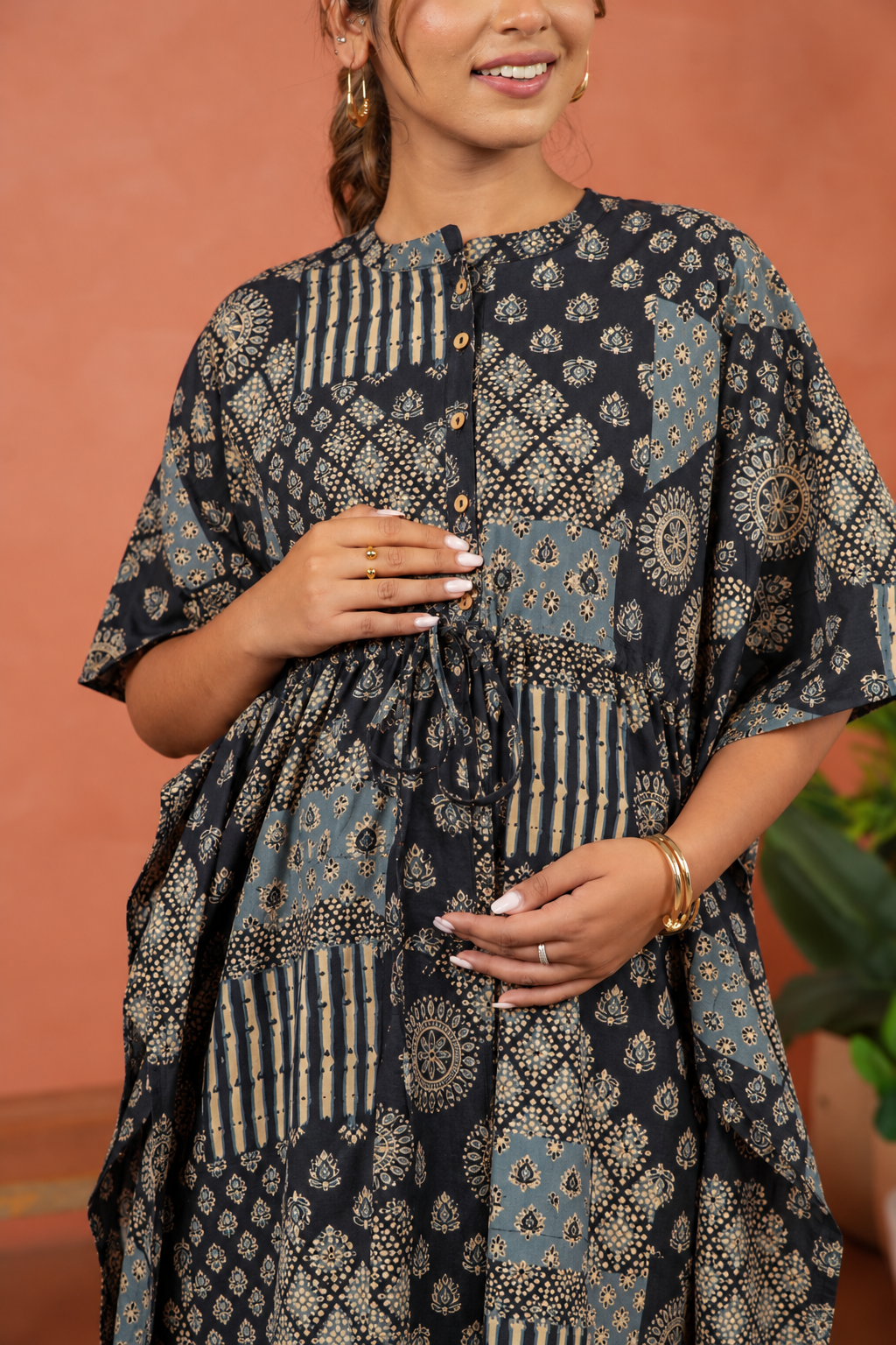 Zari Bagh Maternity & Nursing Kaftan