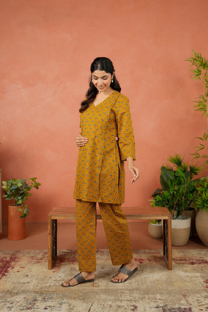 Kamal Jaali Maternity & Nursing Co-ord Set