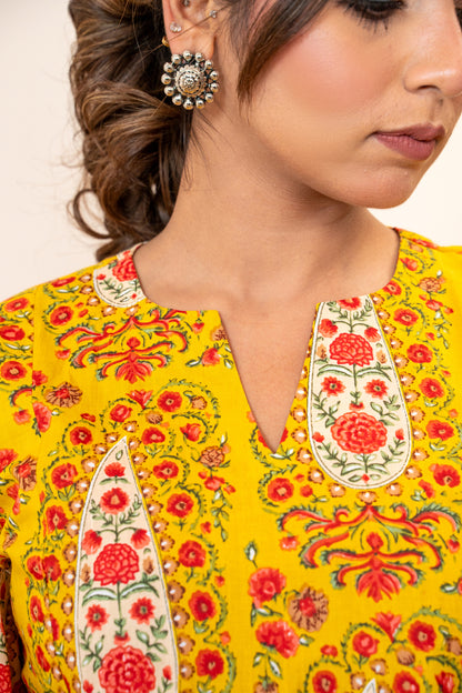 Amber Rosette Cotton Top