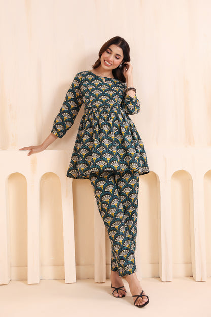 Black Bloom Maternity & Nursing Set